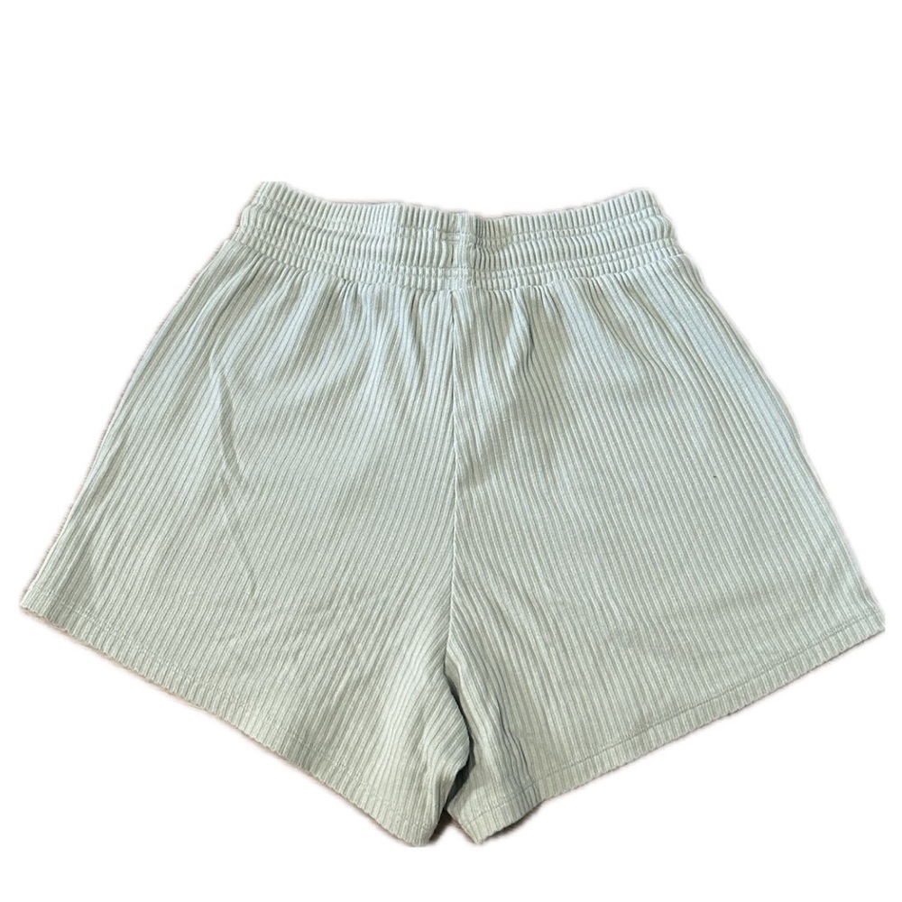 Lorna Jane Light Gray Athletic Shorts - Picture 2 of 2
